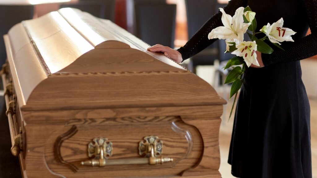 Najpopularniejsze rodzaje pogrzebów – poznaj charakterystyczne różnice